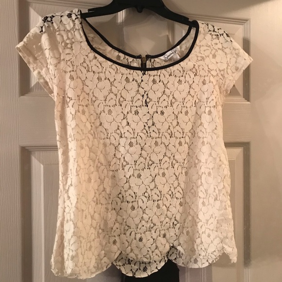 Speechless Tops - Lace top with black trim